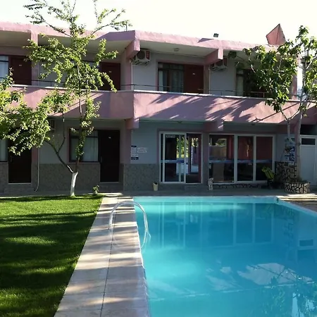 Πανσιόν Sunrise Aya